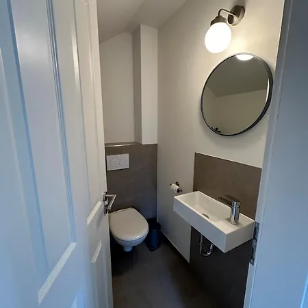 Semesterbostad Linnebarg Hus 1 Bisdorf