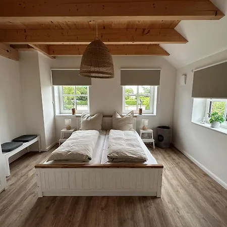 Linnebarg Hus 1 Holiday home Bisdorf