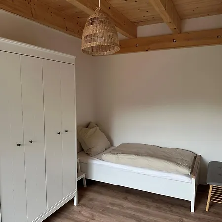 Semesterbostad Linnebarg Hus 1 *