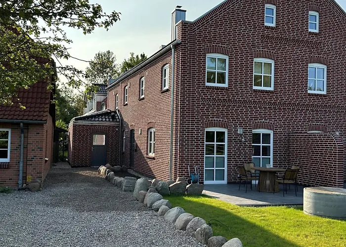 Semesterbostad Linnebarg Hus 1 *